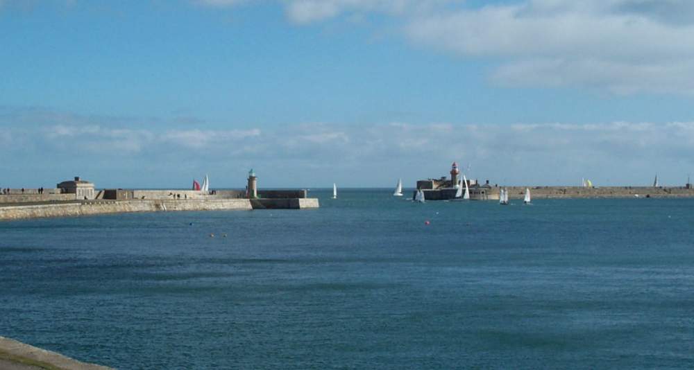 dunlaoghaire2.jpg